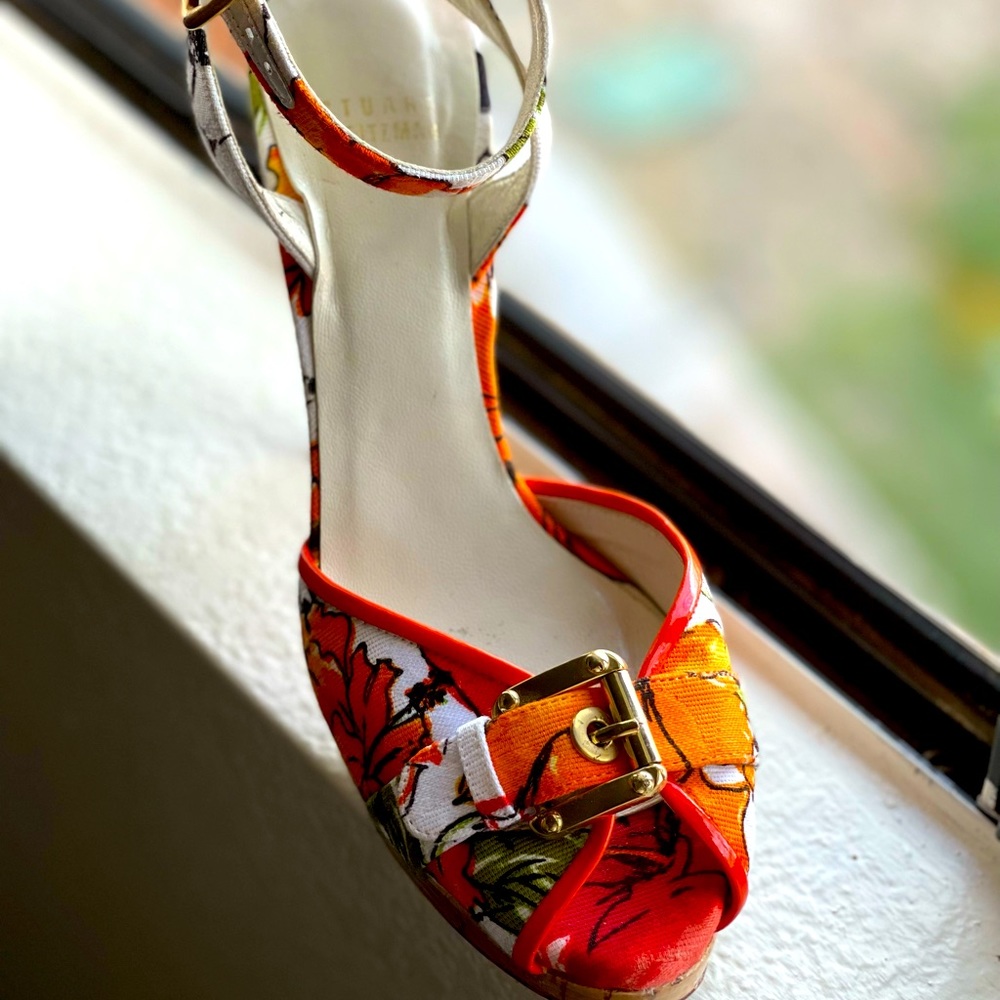 Stuart Weitzman heels size 8.